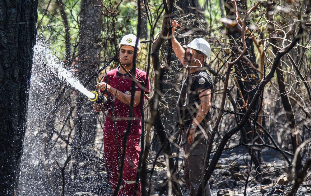 Kemer'deki orman yangını 3'üncü gününde