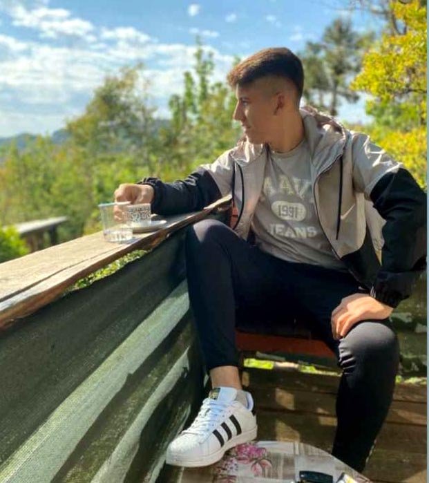 Taksiye çarpan motosikletin sürücüsü Emirhan, hayatını kaybetti