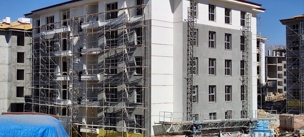 Depremzede konutları hızla yükseliyor