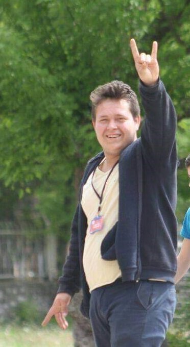 Devrilen motosikletin sürücüsü yaralandı, arkadaşı öldü