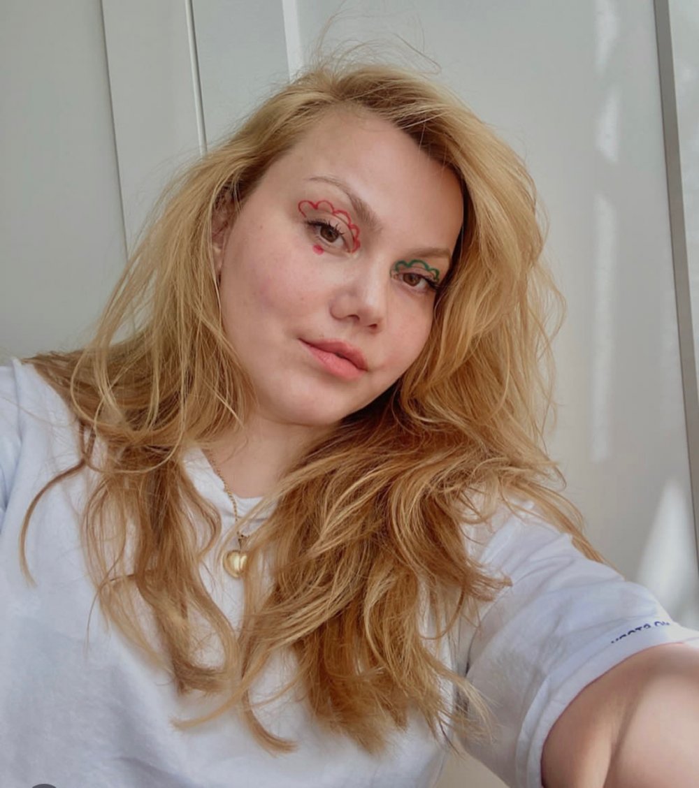 Eşi tarafından 32 yerinden bıçaklanan Youtuber yoğun bakıma alındı