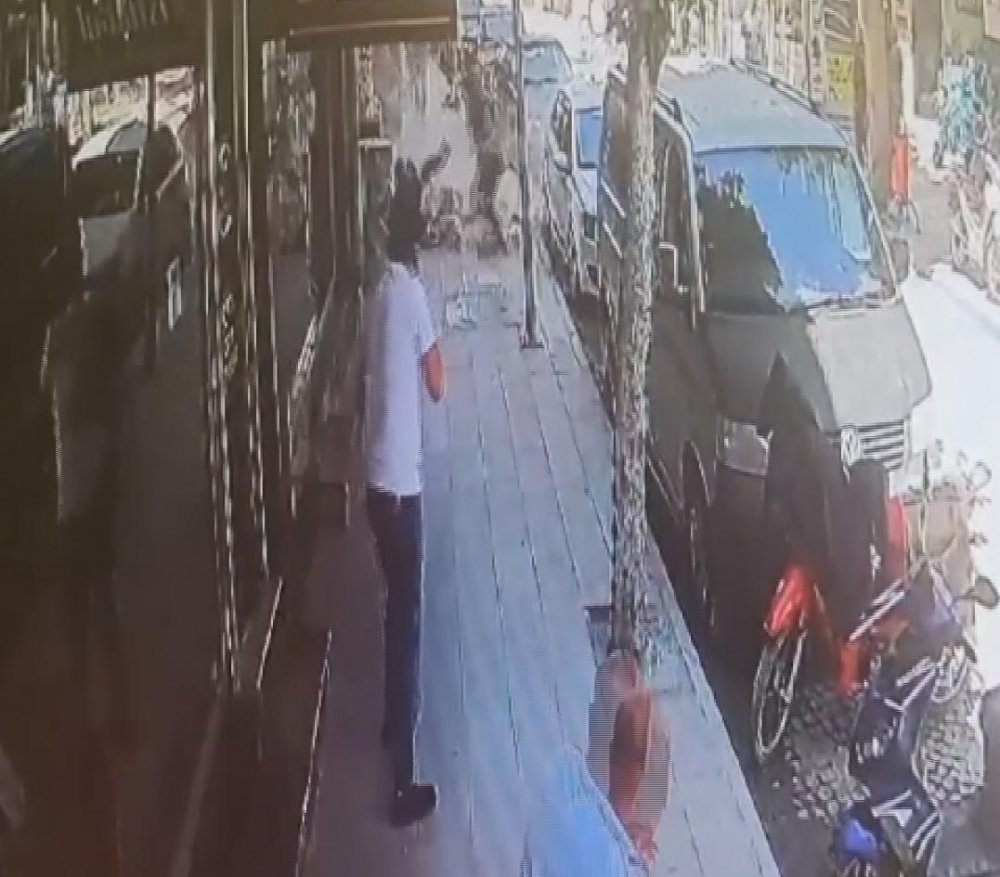 Konya'da üzerlerine betonlar düşmüştü! Yetkililere böyle seslendi