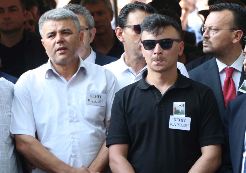 Şehit Uzman Çavuş Özek, memleketi Denizli'de son yolculuğuna uğurlandı