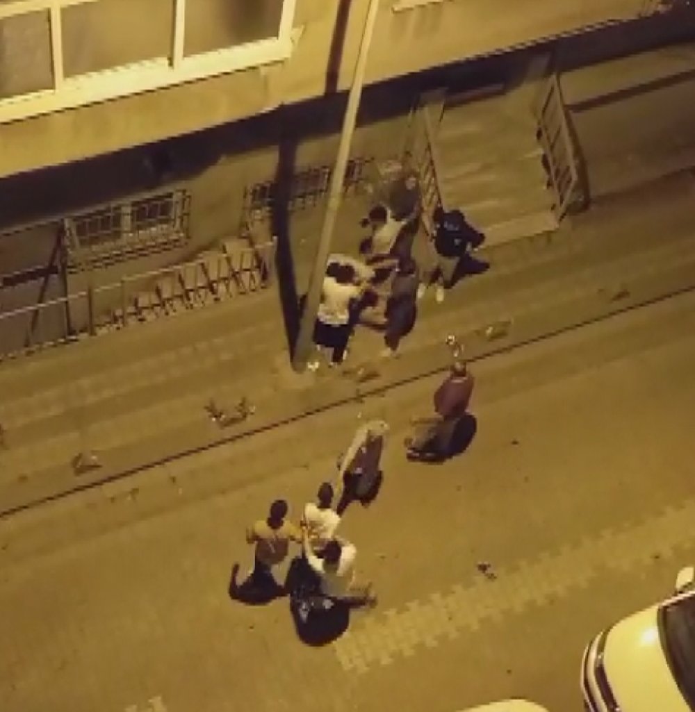 Sokak ortasında dayak