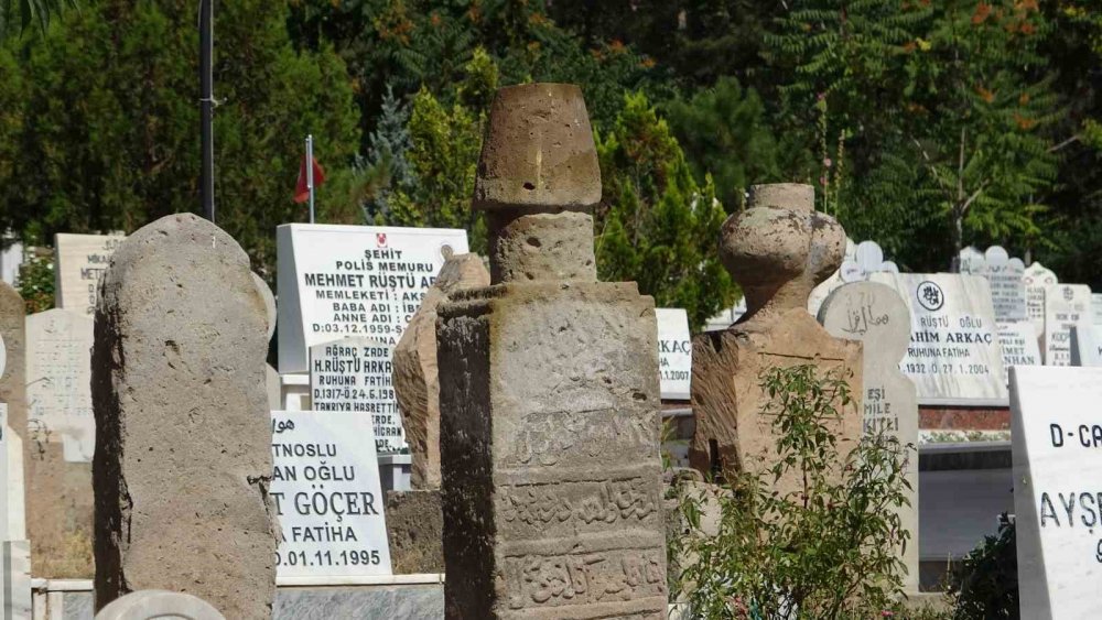 Dünyada 3 tane, birisi Türkiye'de... Konya'ya çok yakın!