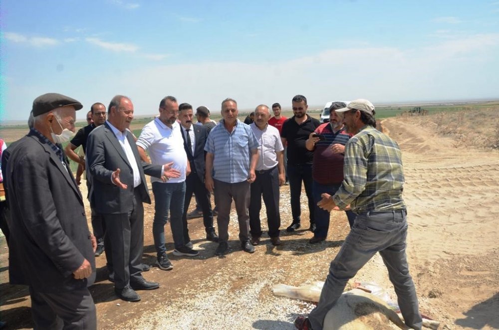 Konya'daki belediye asfalt çalışmalarını sürdürüyor