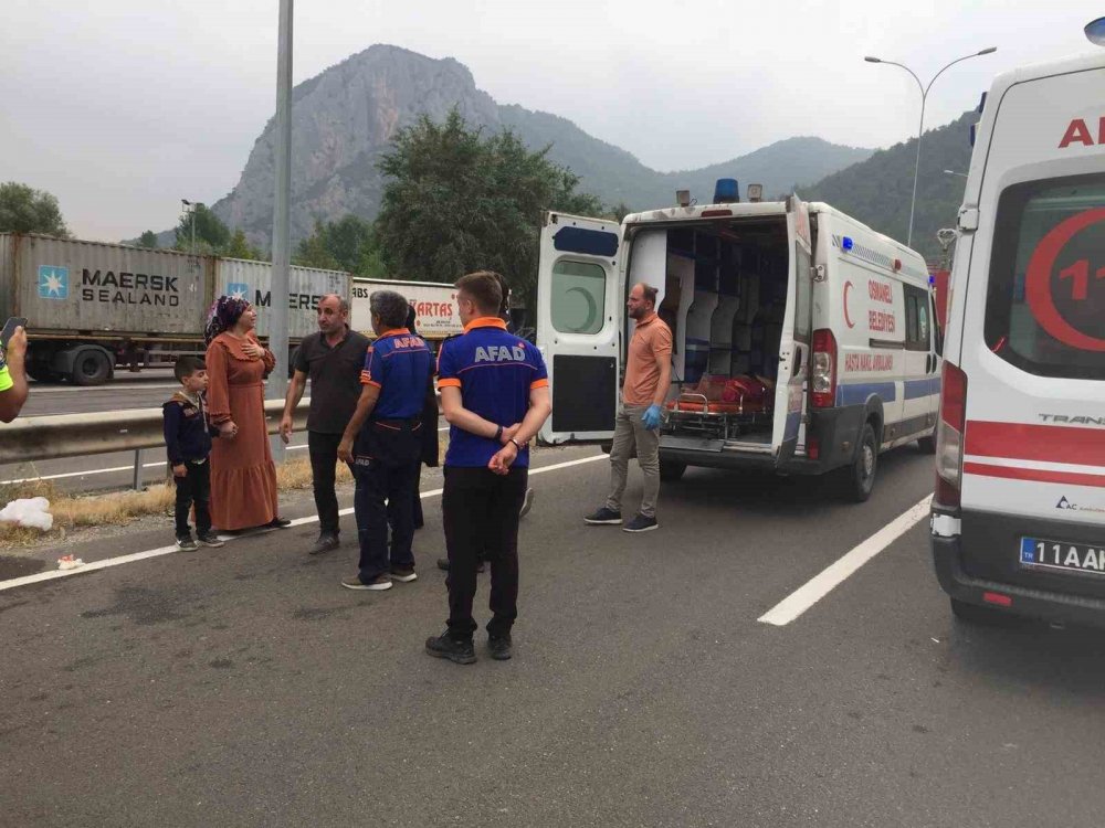 Konya'dan dönüyorlardı! Dünüş yolu kana bulandı, 1 ölü, 3’ü ağır 14 yaralı