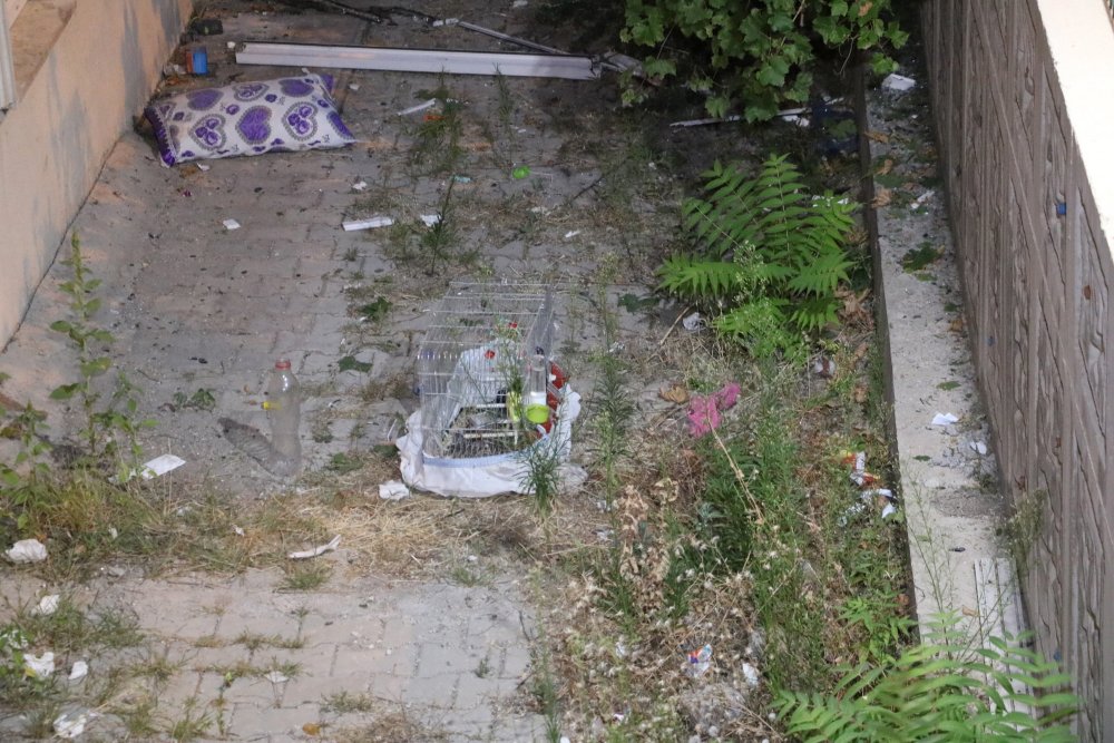 Afyonkarahisar'da evde esrarengiz patlama