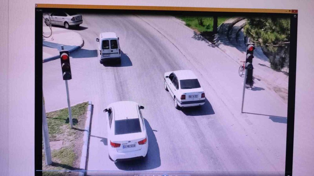 Konya’da sürücülere havadan ceza yağdı!