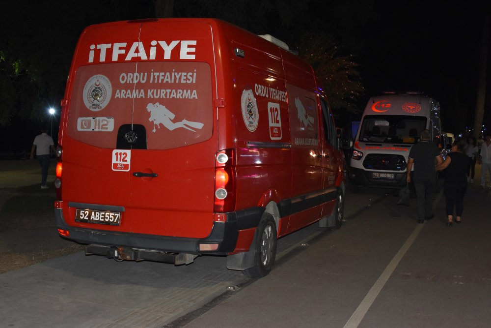 Boğulma ihbarı ekipleri harekete geçirdi