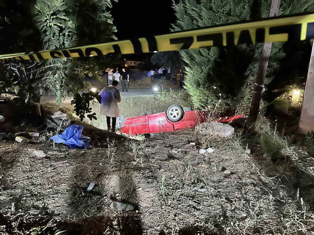 Kontrolden çıkan araç dehşet saçtı: 3 ölü