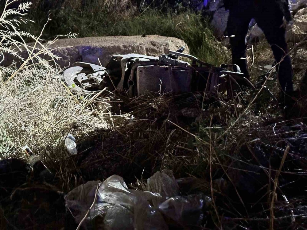 Kontrolden çıkan araç dehşet saçtı: 3 ölü