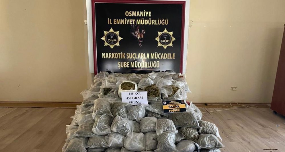 Bakan Yerlikaya: Bingöl ve Osmaniye'de 5 zehir taciri tutuklandı