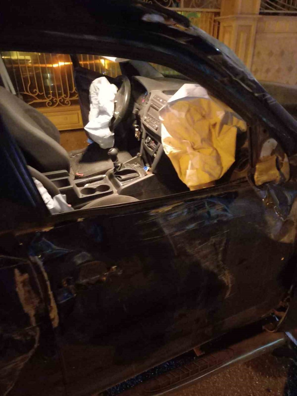 Yalova’da trafik kazası: 2 ölü, 3 yaralı