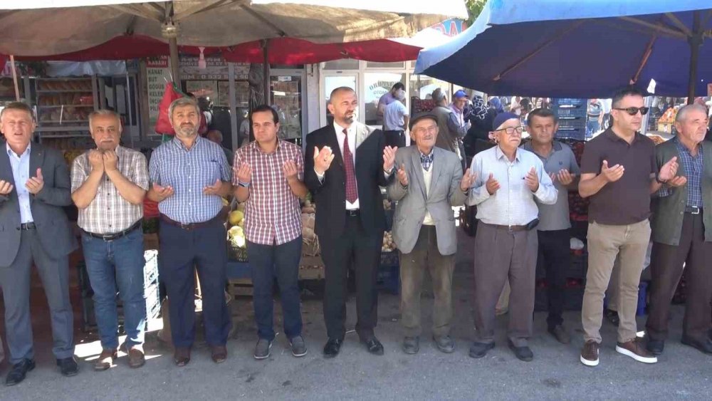 Bu pazarda 700 yıldır her salı aynı şey yapılıyor