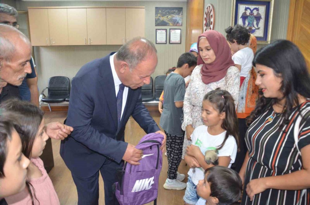 Konya'daki belediyenin kırtasiye desteği bu yıl da sürüyor