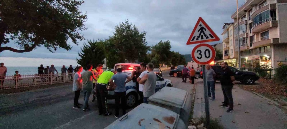 Akıllanmayan sürücü, alkollü çıktığı yolda lüks otomobile çarptı