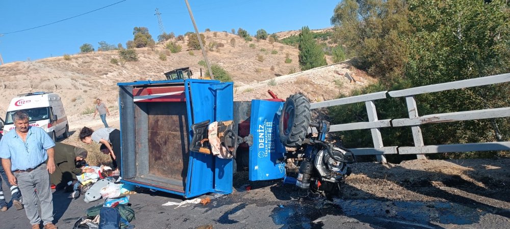 Elazığ'da feci kaza: 3'ü ağır, 14 yaralı