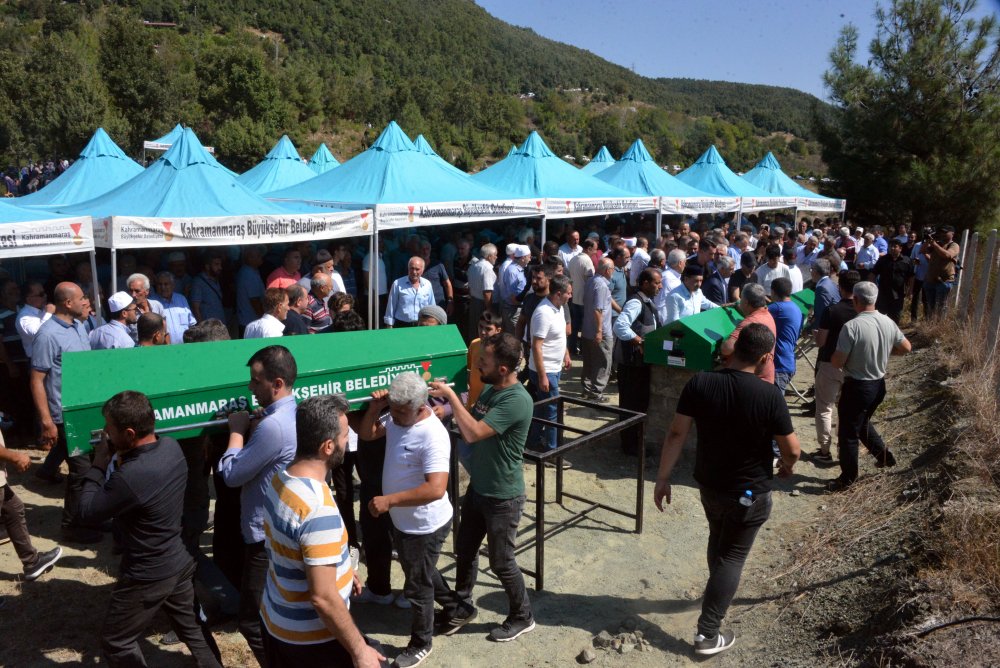 Andırın'da 6 kişinin öldüğü kazada kamyonun şoförü adliyeye sevk edildi