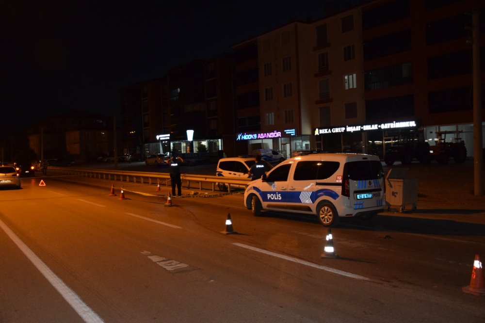 Konya'da otomobille çarpışan motosikletin 21 yaşındaki sürücüsü öldü