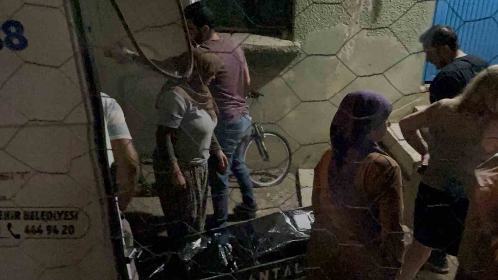 Yalnız yaşadığı evde ölü bulundu