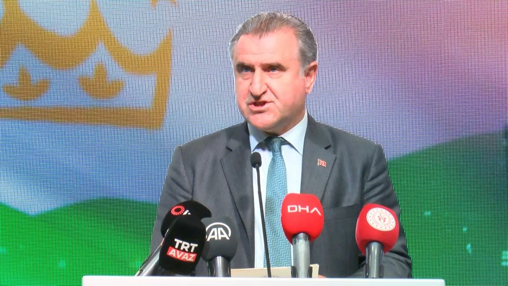 Bakan Bak, Tacikistan milli günü resepsiyonuna katıldı