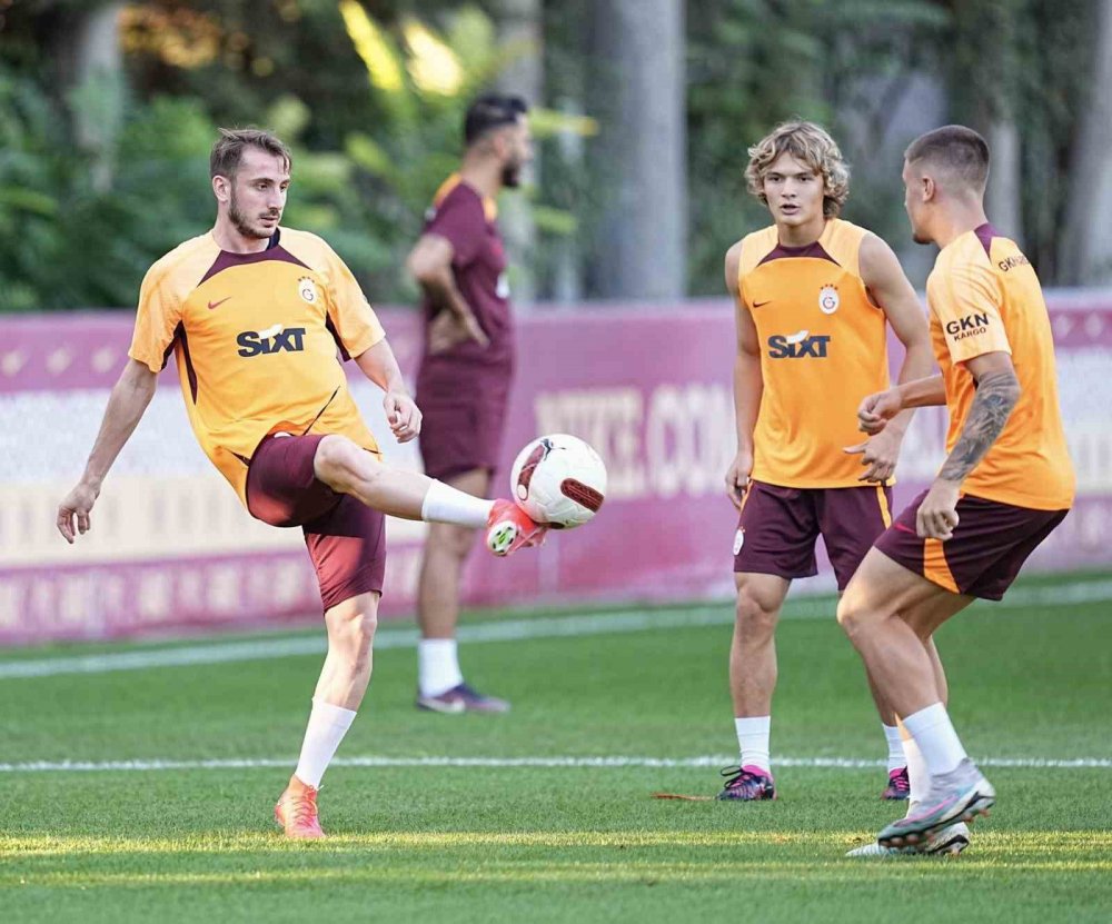 Galatasaray, Samsunspor maçı hazırlıklarını sürdürdü