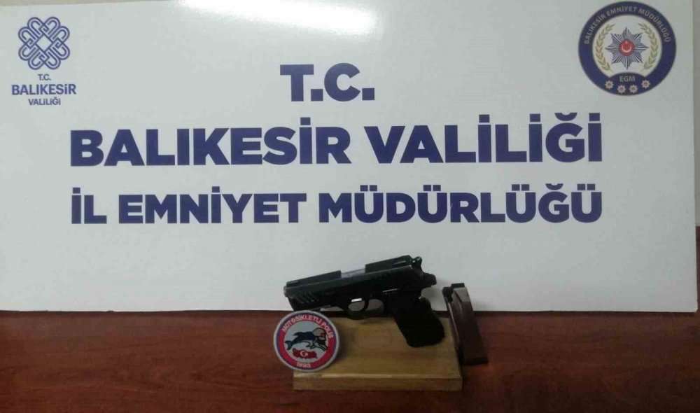 Balıkesir’de çeşitli suçlardan aranan 11 kişi tutuklandı