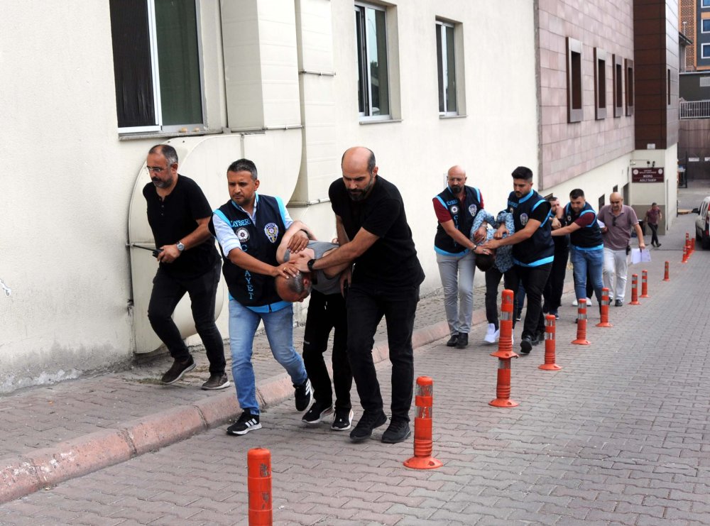 Kıraathane baskınında vurulan polis, 34 gün sonra şehit oldu