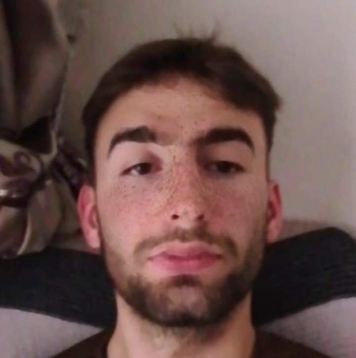 Otomobille çarpışan motosikletli öldü