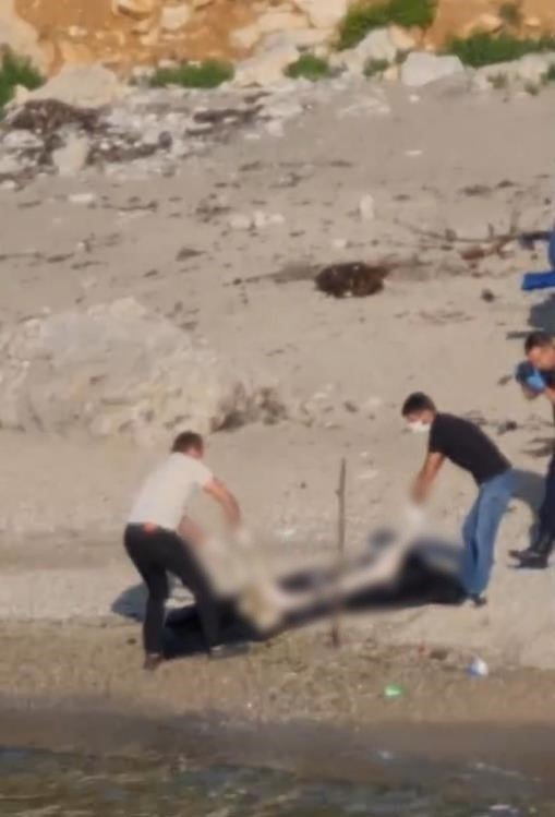 Sahile başı, el ve ayakları olmayan kadın cesedi vurmuştu, dehşet görüntüler ortaya çıktı