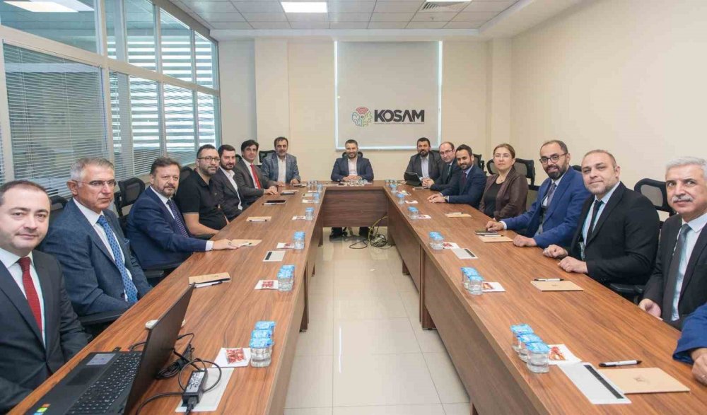 Sanayi ve Teknoloji Bakan Yardımcısı İnan, KOSAM’da