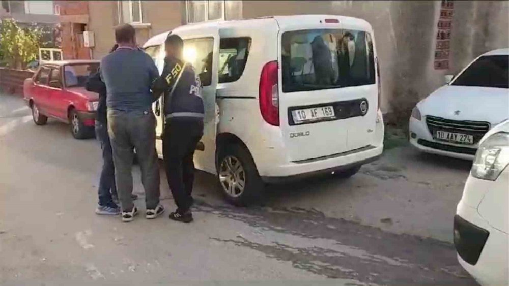 Balıkesir’de DAEŞ operasyonu