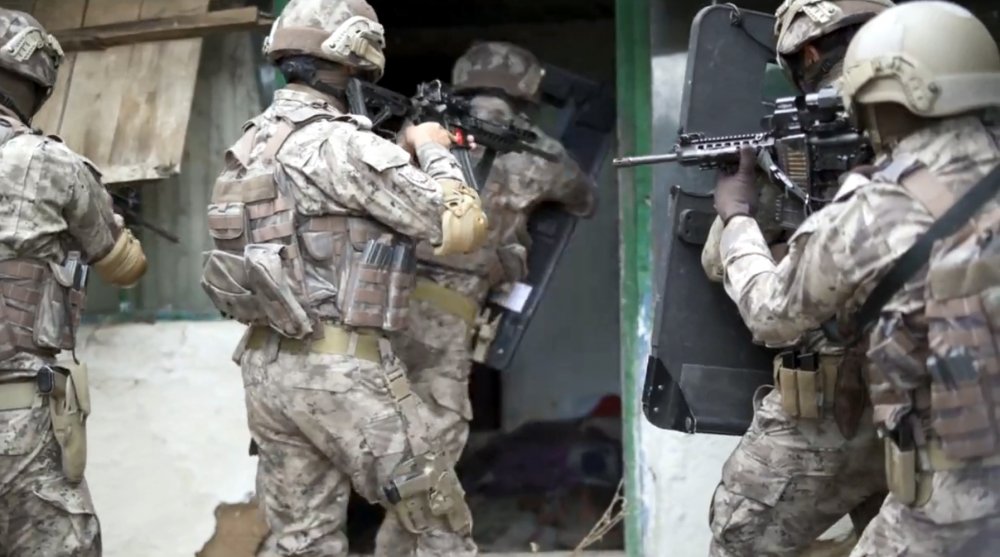 Bakan Yerlikaya: 7 ilde 72 zehir taciri yakalandı