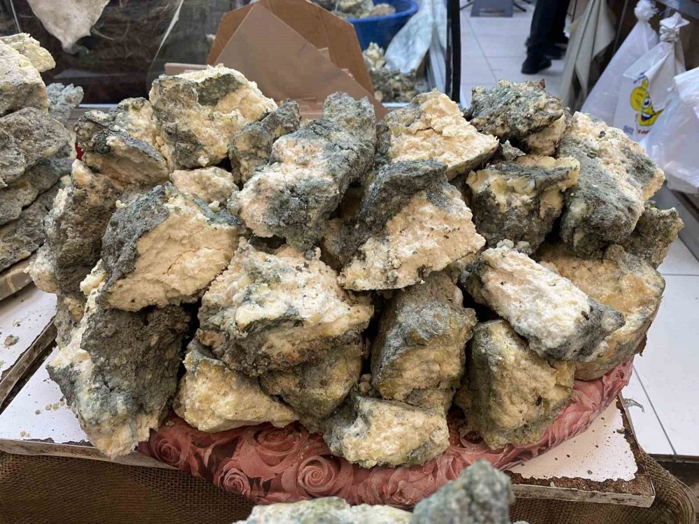 Konya'nın meşhur küflü peyniri bakın neye iyi geliyormuş!