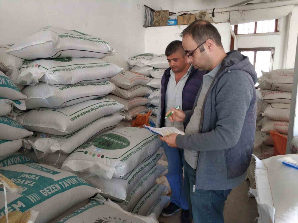 Konya'nın ilçesinde gübre bayisi olan işyerleri denetlendi