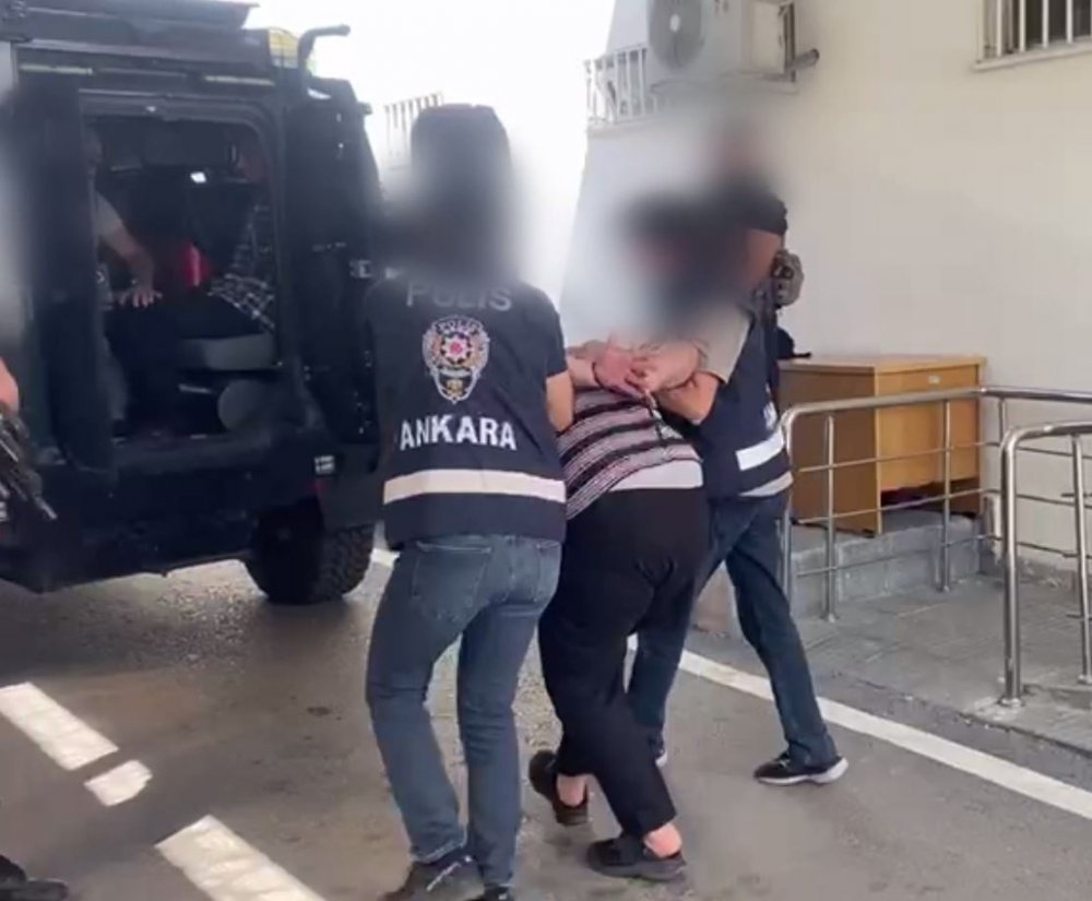 DEAŞ'lı 3 internet korsanı tutuklandı