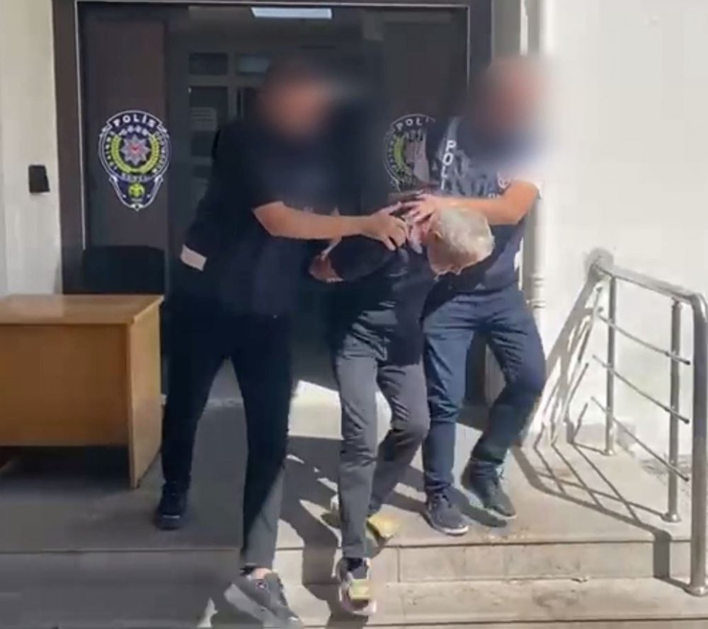 DEAŞ'lı 3 internet korsanı tutuklandı