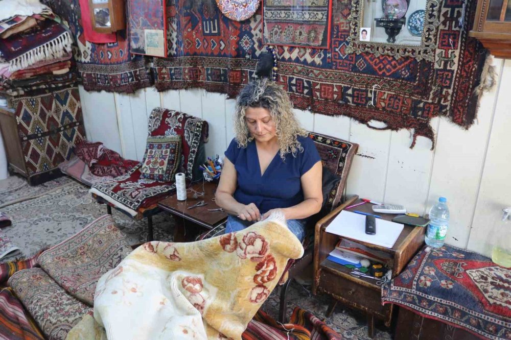 Eşinden öğrendi, Türkiye tarihine geçti