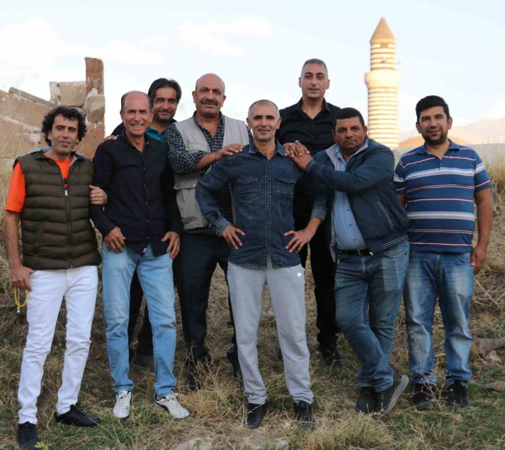 37 yıl sonra aynı yerdi aynı poz