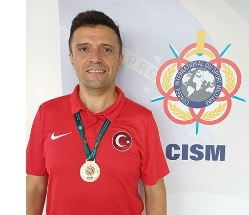 Komutan attığını vurdu, dünya 3.’sü oldu