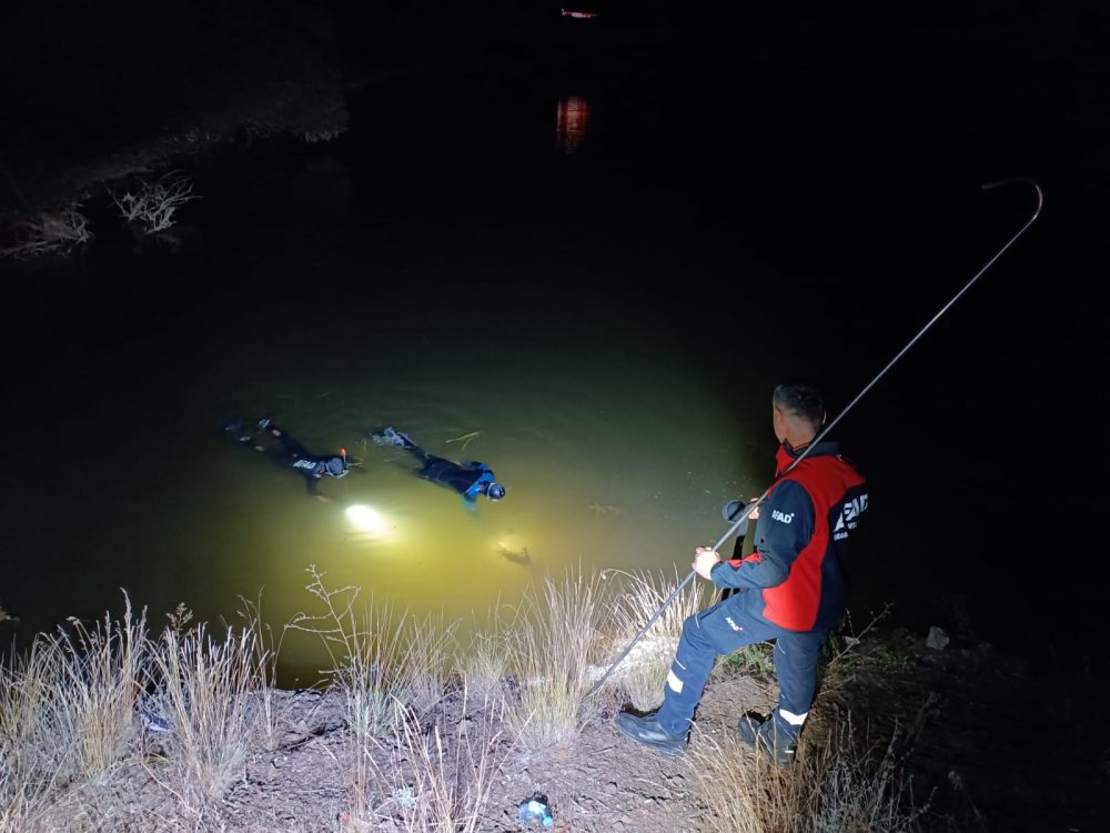 Ailesinin kayıp başvurusu yaptığı kişinin gölette cesedi bulundu