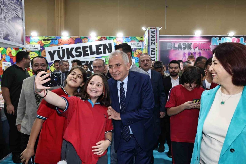 Dev kitap fuarı açıldı!