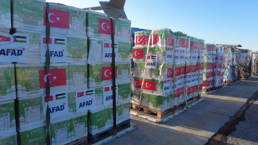 Gazze için hazırlanan yardımlar Mısır'a ulaştı