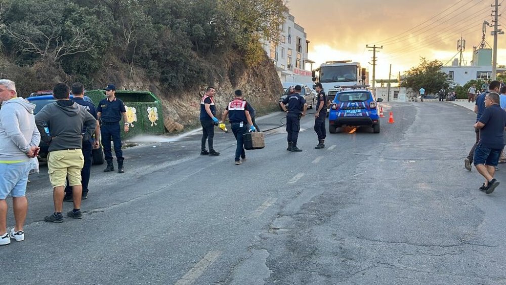 Sollama yapan hafriyat kamyonunun çarptığı motosikletli öldü; kaza kamerada