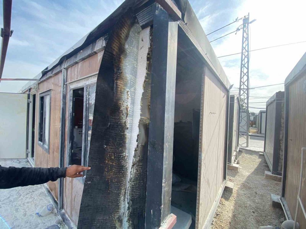 Konya 1. Etap Konteyner Kent'te yangın!