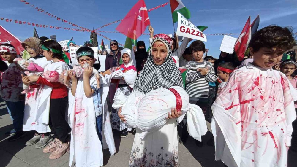 Konya’da annelerden büyük tepki! Yoğun kalabalıkla yürüyüş
