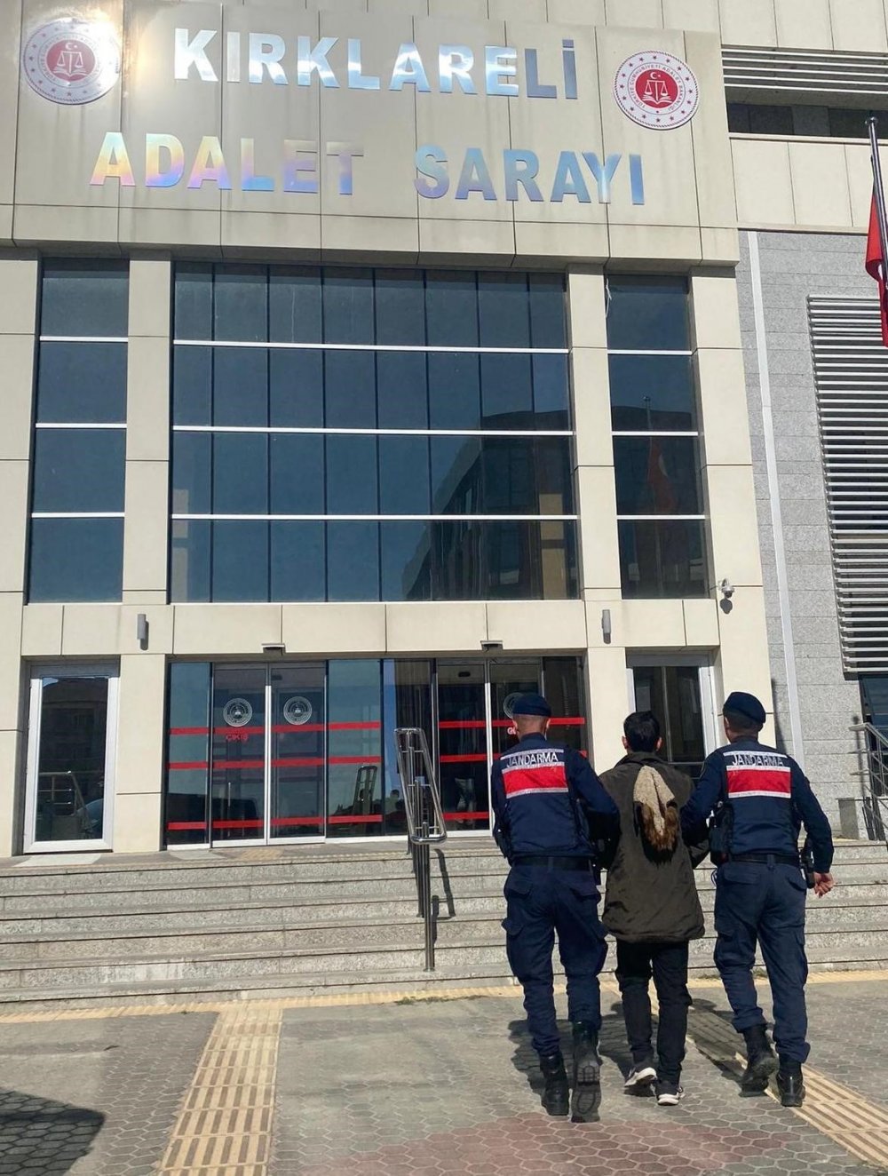 Bulgaristan'a kaçmaya çalıştılar! 8 kişi yakalandı