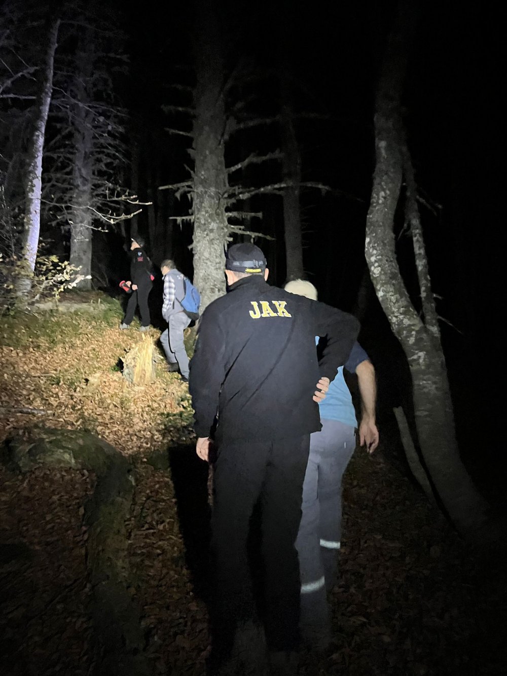 Kaybolan 2 kişiyi JAK buldu