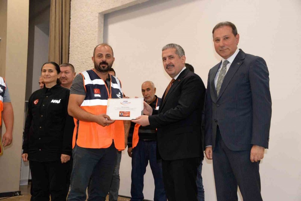 Bakan Yardımcısından Konya Esnaf Sanatkarlar Odasında dikkat çeken açıklamalar